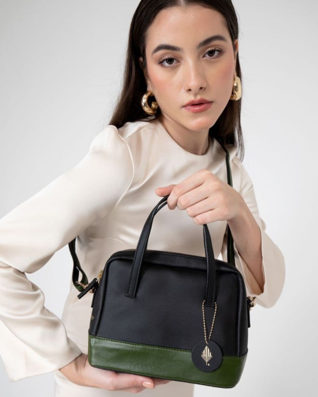  VANADEY Crossbody Bags Cactus Leather Zip closure - Black & Green