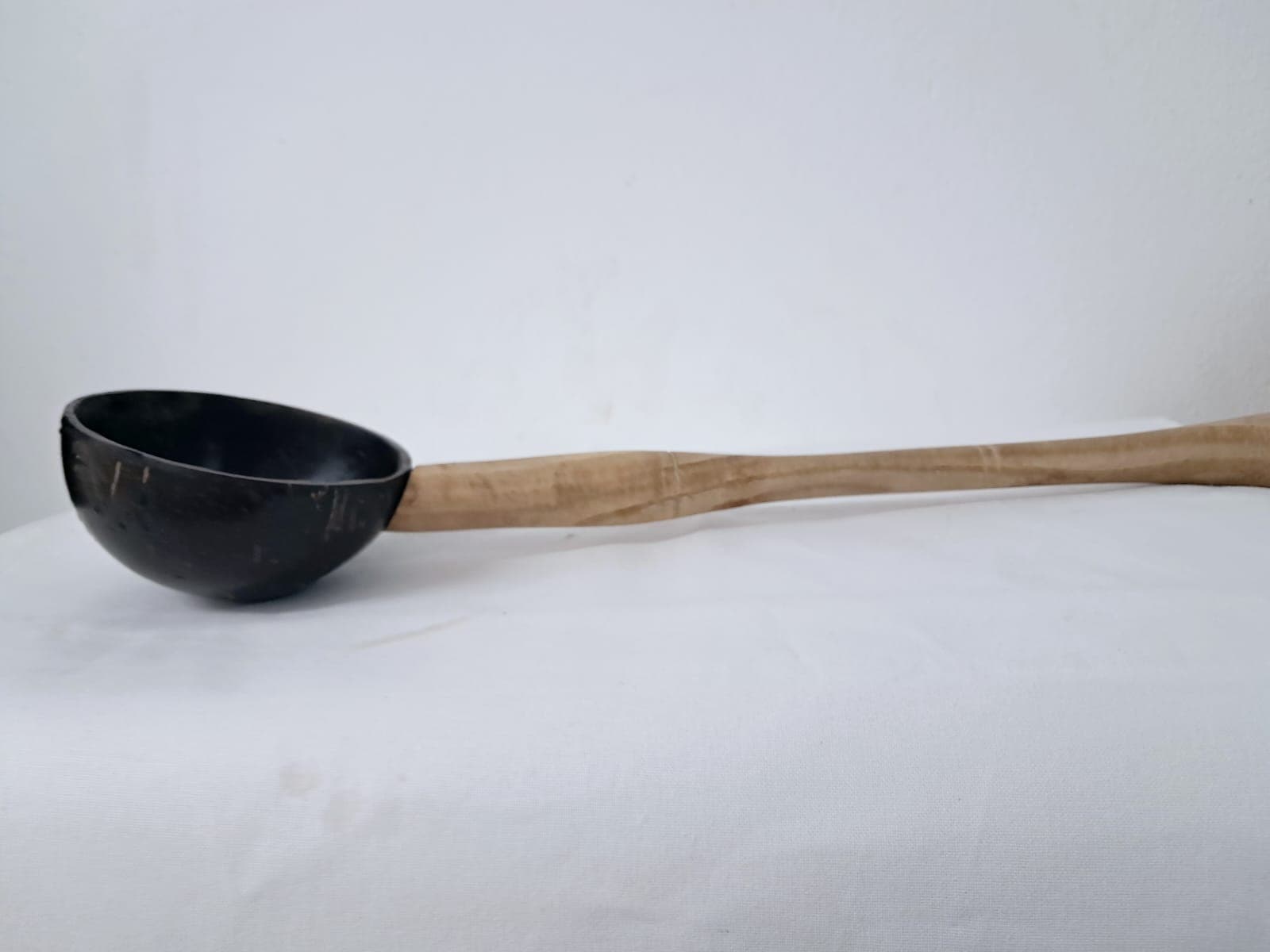 Coconutshell servering spoon