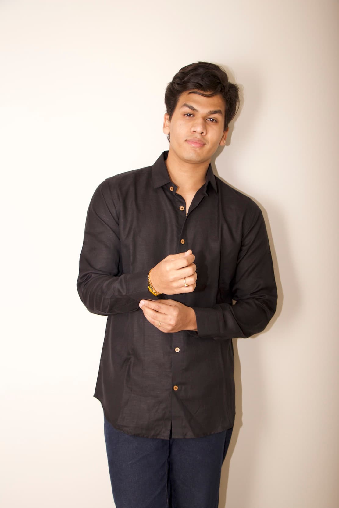 Classic Black Hemp Shirt – Breathable, Versatile & Built for Everyday