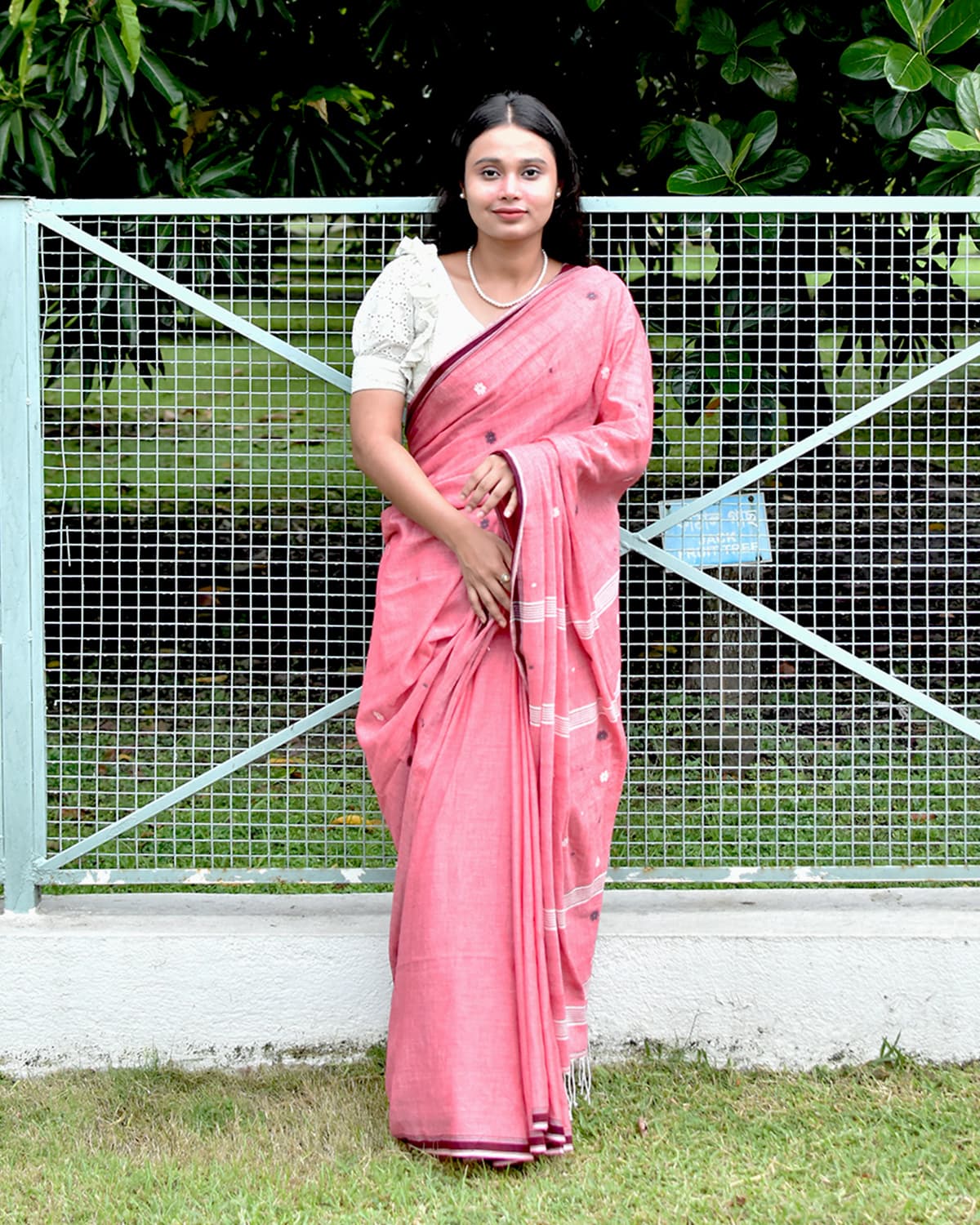 Women’s Saree – Organic  cotton saree with jamdani motifs II Rose Gold