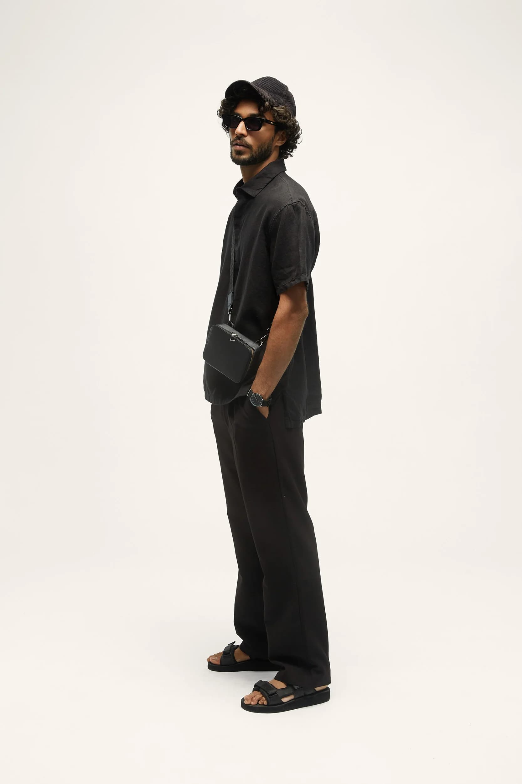 Aruba Men's T-Shirt | Resort Fit | Black