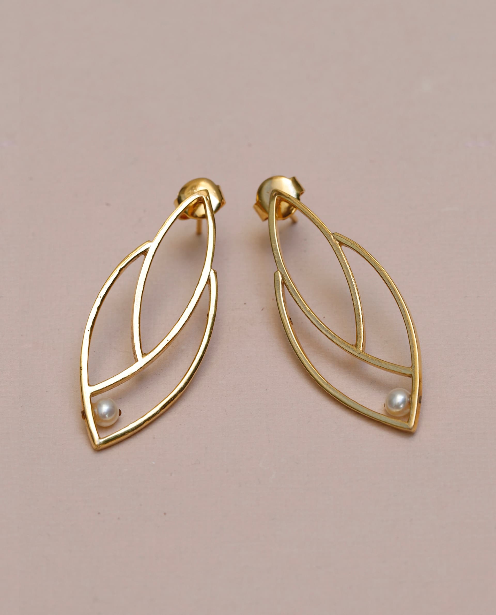 Women's Earrings - Dew on Leaf