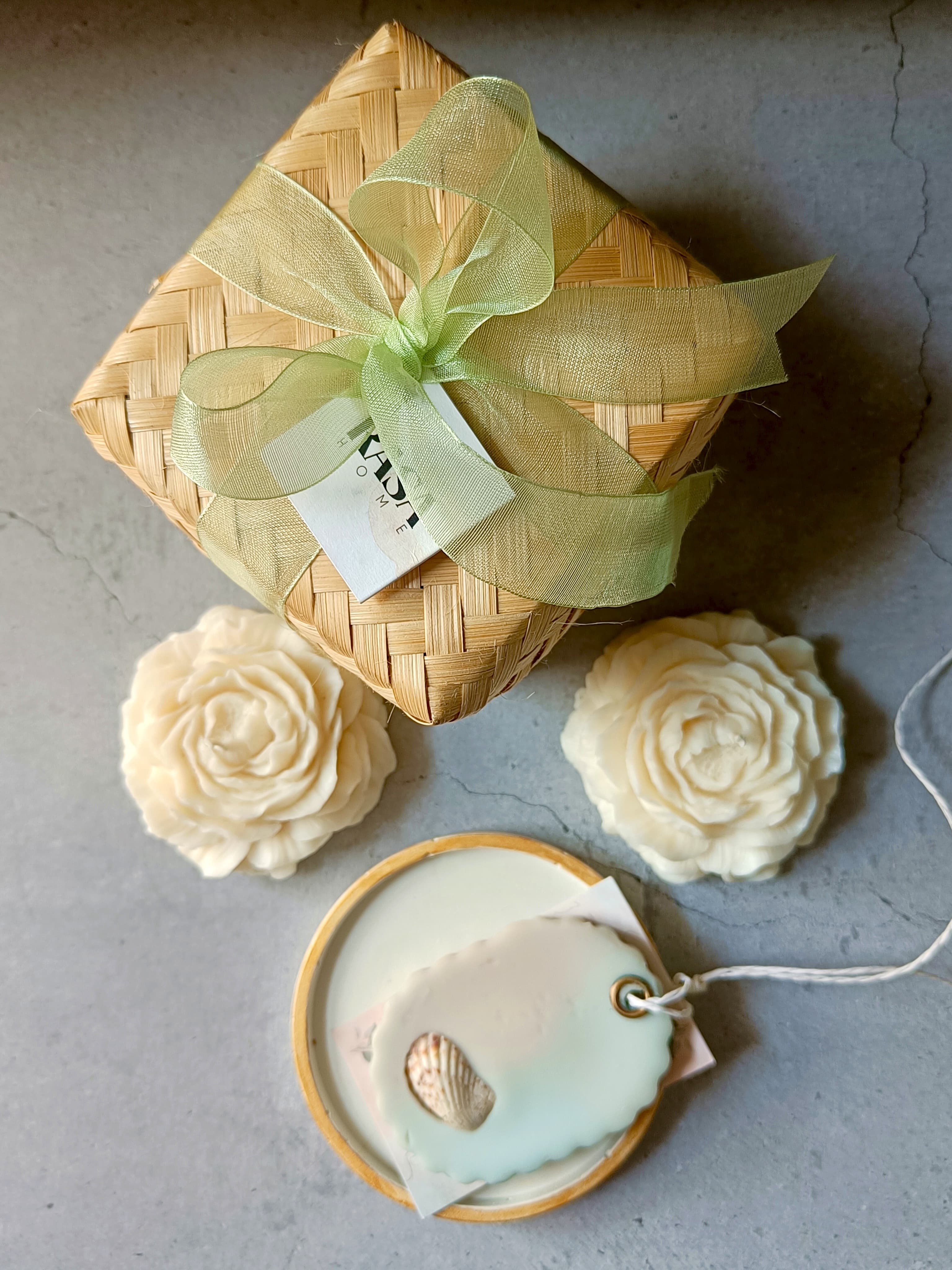 A Quiet Bond | Handcrafted Candle Gift Set