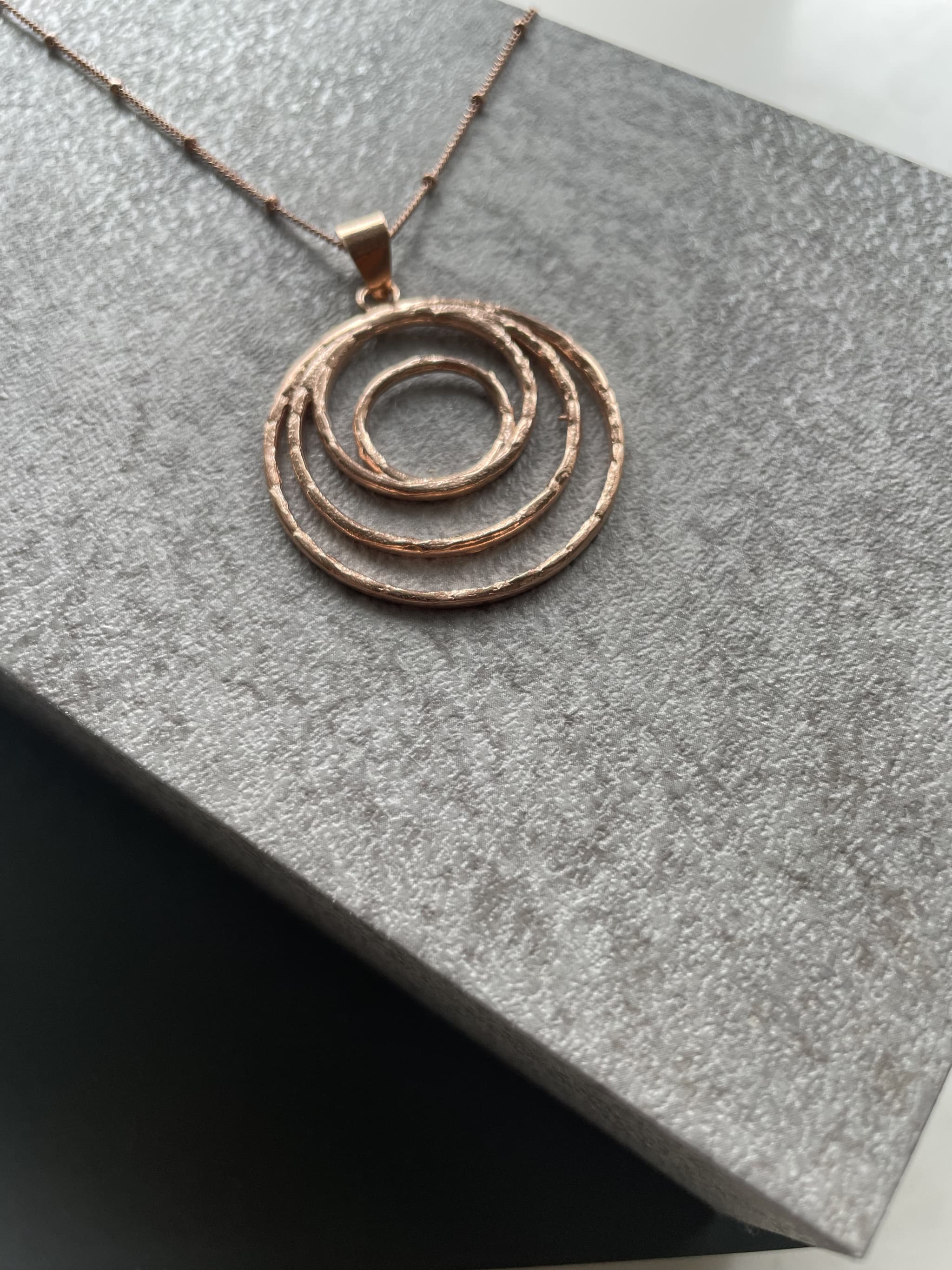 Women's Pendant with Chain - Spirals Pink
